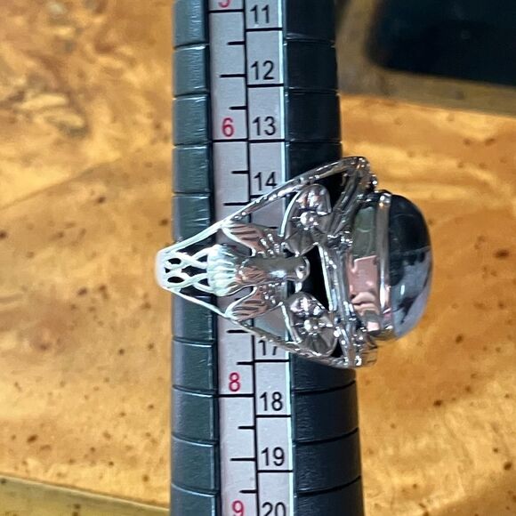 White Buffalo Sterling Silver Ring Size 7 - Picture 7 of 8